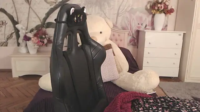 BritneyBarker online show from 02-12-26, 03:12