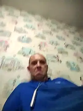 Snapshot of MaxDevilWhite chatting on 11-25-25, 05:24 MaxDevilWhite online show from 11-25-25, 05:24