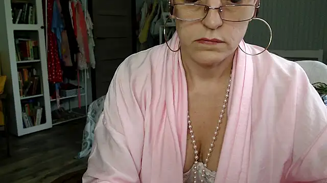 Soffya Soy online show from 05-29-26, 06:44
