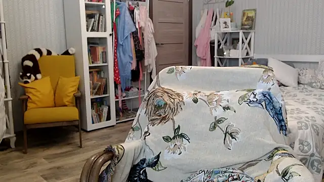 Soffya Soy online show from 05-31-26, 06:42