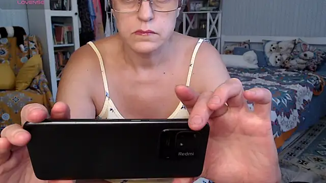 Snapshot of Soffya_Soy chatting on 07-14-26, 12:00 Soffya Soy online show from 07-14-26, 12:00