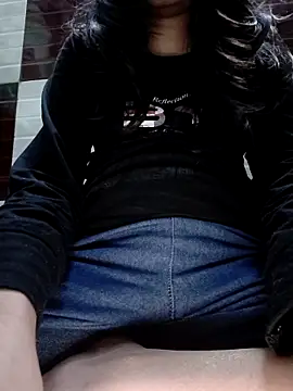 Snapshot of cute_IndianBabe chatting on 12-14-25, 12:49 cute IndianBabe online show from 12-14-25, 12:49