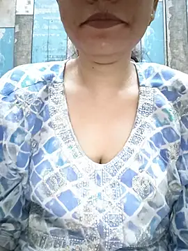 Snapshot of cute_IndianBabe chatting on 07-17-26, 01:23 cute IndianBabe online show from 07-17-26, 01:23