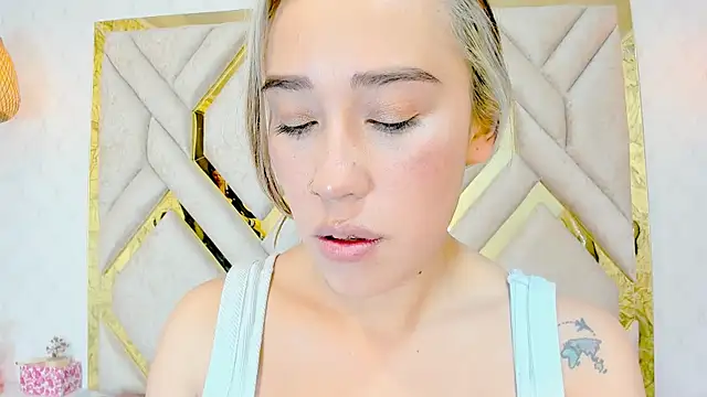 Lannajansen online show from 02-06-25, 03:41