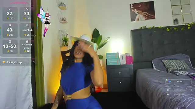 Snapshot of Akemirosse chatting on 10-12-25, 07:13 Akemirosse online show from 10-12-25, 07:13