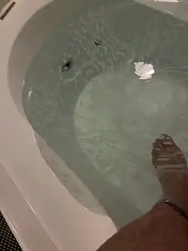 Snapshot of anchan69 chatting on 09-12-25, 09:09 anchan69 online show from 09-12-25, 09:09