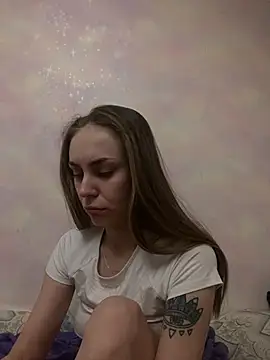 Snapshot of White_Lu chatting on 02-25-25, 09:13 White Lu online show from 02-25-25, 09:13