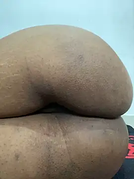 Charlotte bronxxx online show from 02-08-25, 05:50