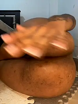 Charlotte bronxxx online show from 09-09-25, 06:29