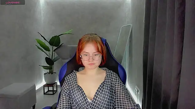 Snapshot of lu_muon chatting on 01-26-25, 01:20 lu muon online show from 01-26-25, 01:20