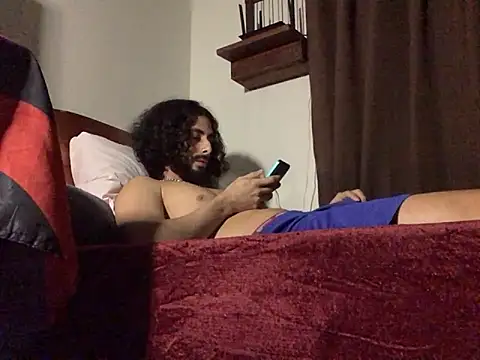 Snapshot of Nooneisthis chatting on 12-23-25, 06:44 Nooneisthis online show from 12-23-25, 06:44