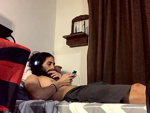 Snapshot of Nooneisthis chatting on 01-09-26, 10:40 Nooneisthis online show from 01-09-26, 10:40