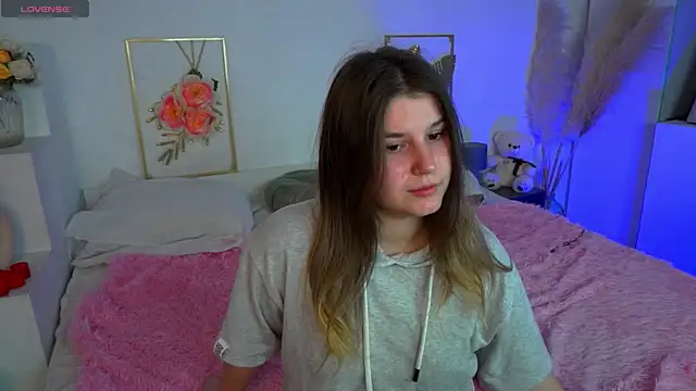 Snapshot of nawuwu chatting on 10-26-25, 06:52 nawuwu online show from 10-26-25, 06:52