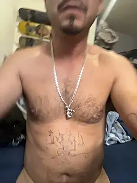 paullliliu online show from 10-09-25, 03:43