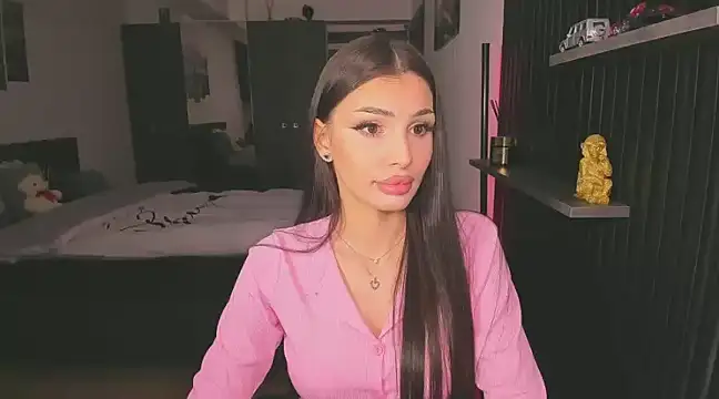 Snapshot of HelenShawn chatting on 02-04-25, 08:59 HelenShawn online show from 02-04-25, 08:59