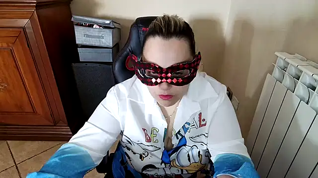 Snapshot of topina8 chatting on 03-12-25, 10:05 topina8 online show from 03-12-25, 10:05