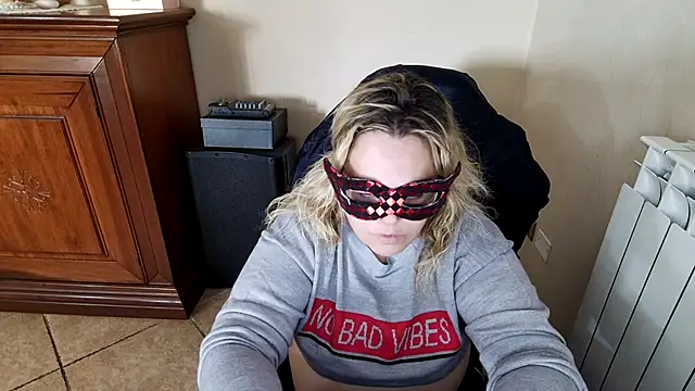 Snapshot of topina8 chatting on 03-14-25, 10:50 topina8 online show from 03-14-25, 10:50