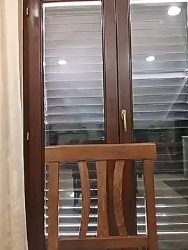 Snapshot of topina8 chatting on 10-10-25, 09:19 topina8 online show from 10-10-25, 09:19