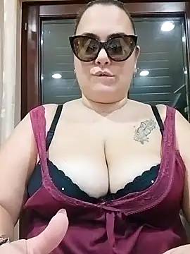 Snapshot of topina8 chatting on 10-15-25, 07:14 topina8 online show from 10-15-25, 07:14