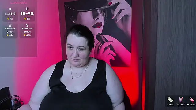 QueenOfHaze online show from 05-06-26, 07:08