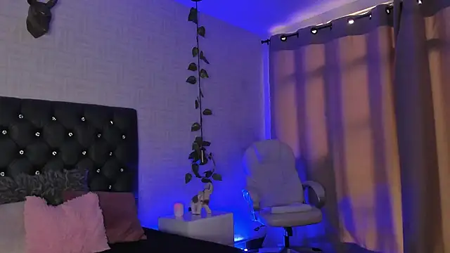 Hannah Jonhson online show from 01-25-25, 04:13