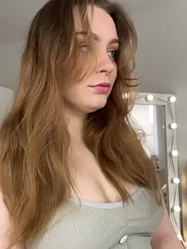 MiaM00N online show from 03-05-25, 07:16