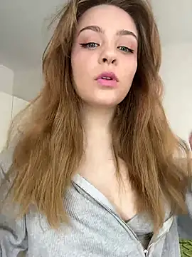 MiaM00N online show from 03-11-25, 07:15