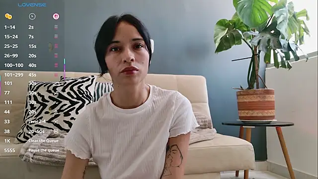 Snapshot of GerberaBlooms77 chatting on 03-21-25, 05:12 GerberaBlooms77 online show from 03-21-25, 05:12