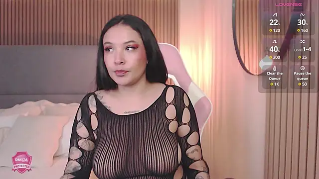 Victoria Collinns online show from 02-04-25, 03:36