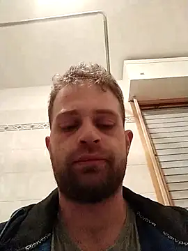 Snapshot of Sborratore1092 chatting on 02-15-25, 03:20 Sborratore1092 online show from 02-15-25, 03:20