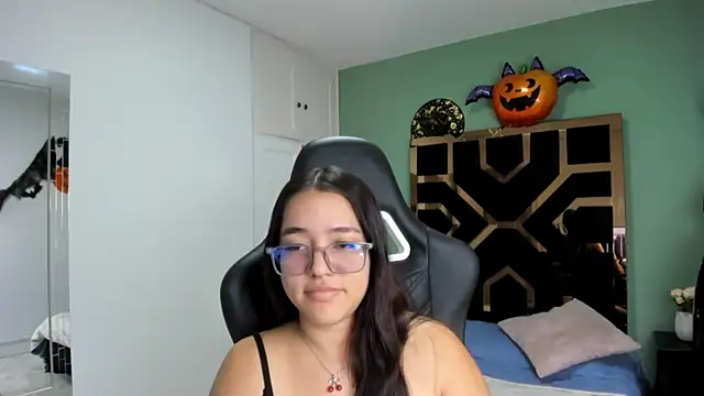 Snapshot of Billie_Jhonson_ chatting on 10-22-25, 07:02 Billie Jhonson online show from 10-22-25, 07:02