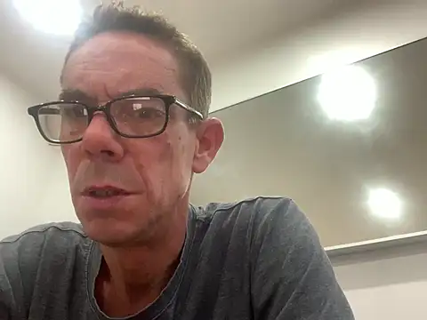 Kenhornu online show from 05-30-26, 07:11