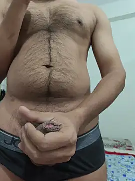 Snapshot of randit7 chatting on 11-25-25, 01:11 randit7 online show from 11-25-25, 01:11