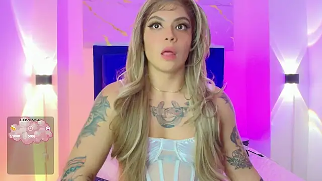 Snapshot of REBECA_VALENTINE chatting on 01-27-25, 11:54 REBECA VALENTINE online show from 01-27-25, 11:54