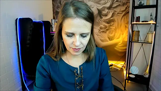 EmiliaBedy online show from 01-31-25, 12:18