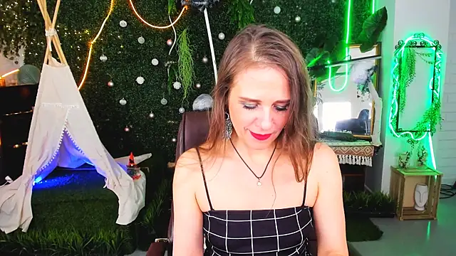 EmiliaBedy online show from 04-07-26, 05:19