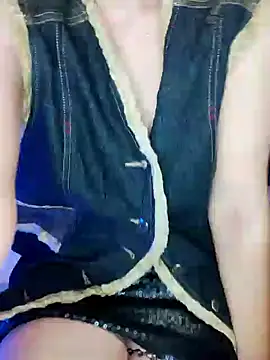 Snapshot of Aapsara_ chatting on 01-26-25, 08:13 Aapsara online show from 01-26-25, 08:13