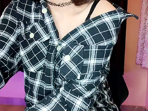 Snapshot of Aapsara_ chatting on 02-06-25, 04:36 Aapsara online show from 02-06-25, 04:36