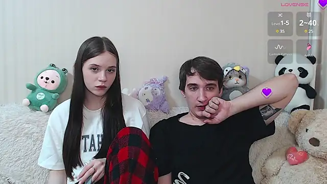 Snapshot of white-boo chatting on 02-01-25, 07:55 white-boo online show from 02-01-25, 07:55