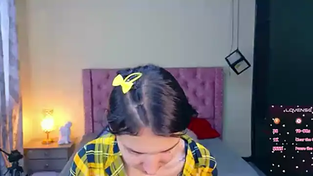 Sofii cutee online show from 02-12-26, 01:06