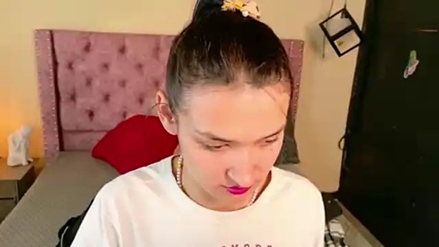 Sofii cutee online show from 02-21-26, 01:01