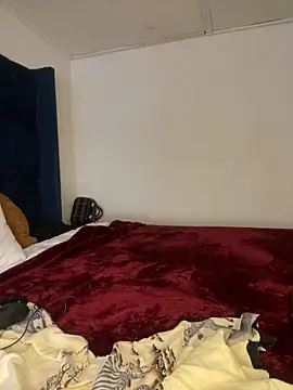 Snapshot of Boneca25 chatting on 11-08-25, 05:51 Boneca25 online show from 11-08-25, 05:51