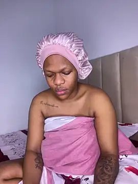 Boneca25 online show from 03-09-26, 10:52