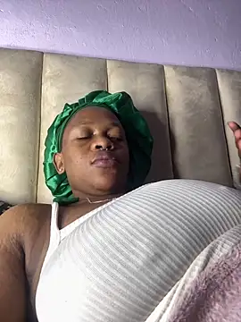 Boneca25 online show from 03-16-26, 10:58