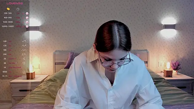 Snapshot of ElvinaBestwick chatting on 02-25-25, 03:49 ElvinaBestwick online show from 02-25-25, 03:49