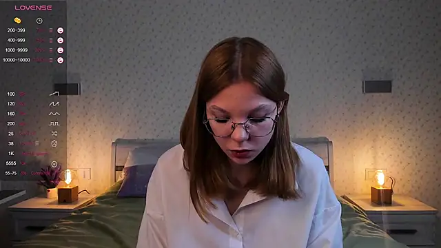 Snapshot of ElvinaBestwick chatting on 03-04-25, 03:26 ElvinaBestwick online show from 03-04-25, 03:26