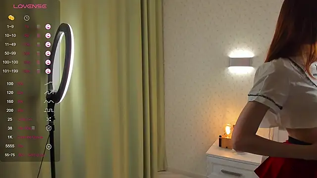 Snapshot of ElvinaBestwick chatting on 03-18-25, 06:37 ElvinaBestwick online show from 03-18-25, 06:37