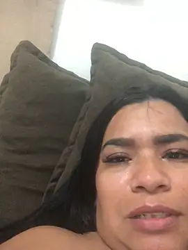 indiazinha69  online show from 04-24-26, 10:45