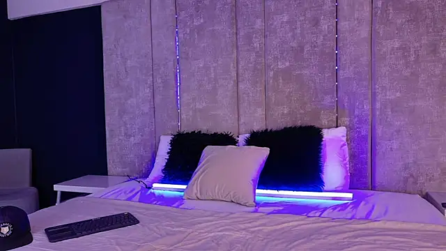 Snapshot of kaletattoo chatting on 09-16-25, 11:55 kaletattoo online show from 09-16-25, 11:55