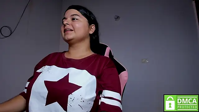 Snapshot of Little_Shaara chatting on 10-20-25, 08:42 Little Shaara online show from 10-20-25, 08:42